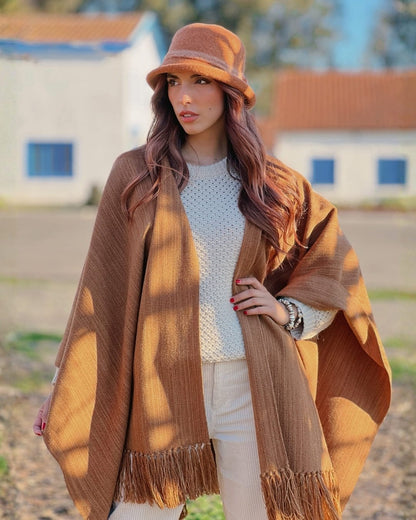 Ruana Suspiro | Camel Matizada - Calafate Austral