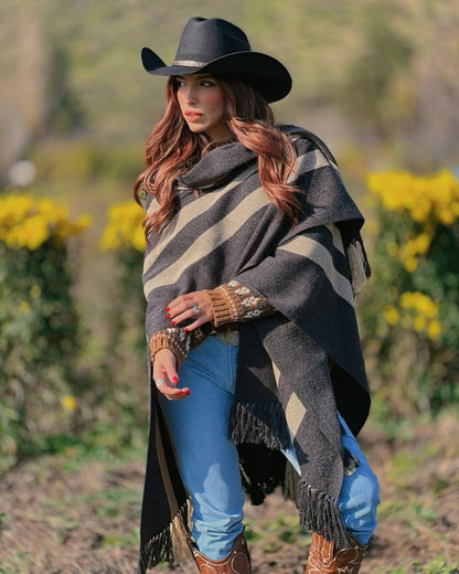 Ruana Suspiro | Gris marengo y Beige - Calafate Austral