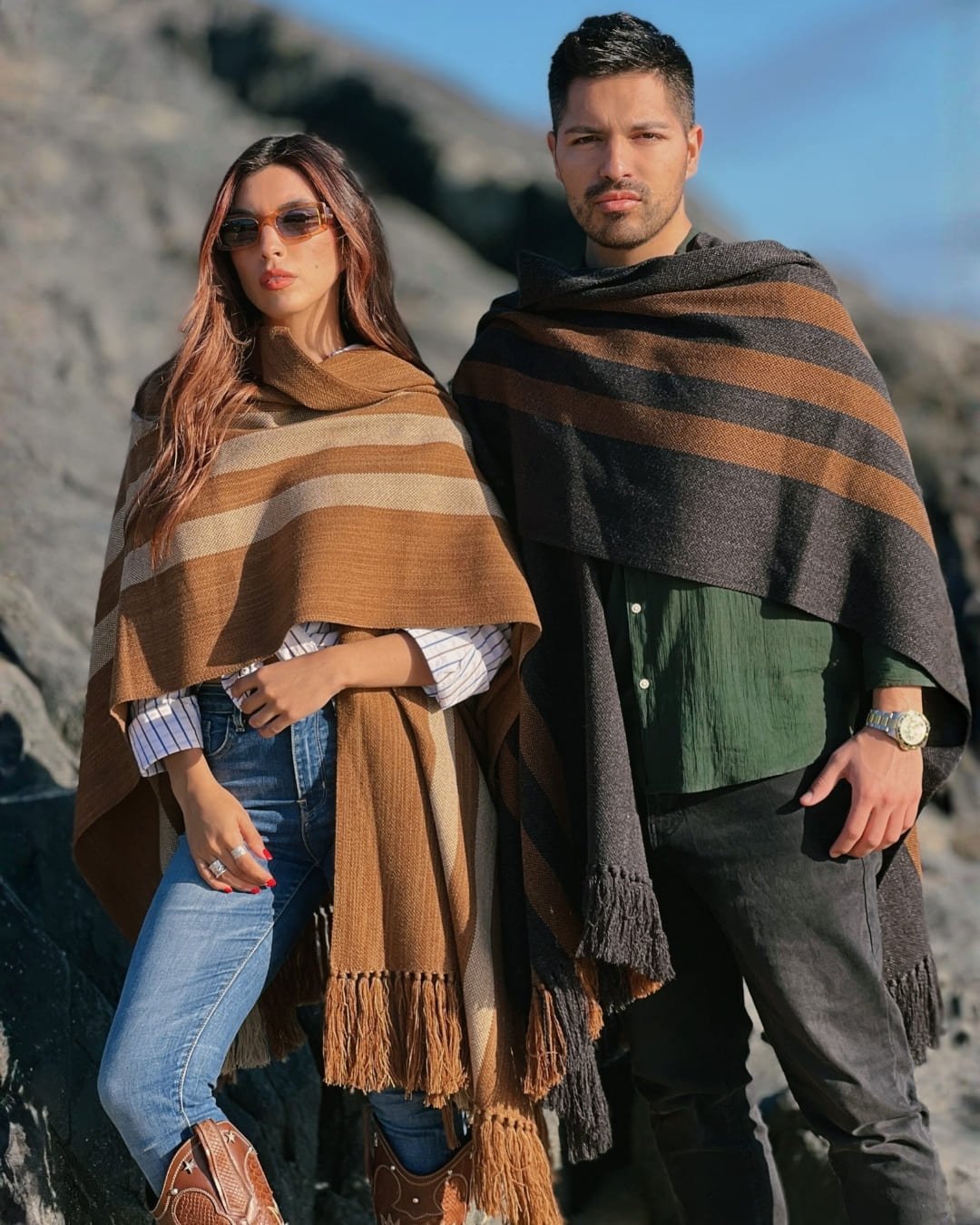 Ruana Suspiro | Gris Marengo y Camel - Calafate Austral