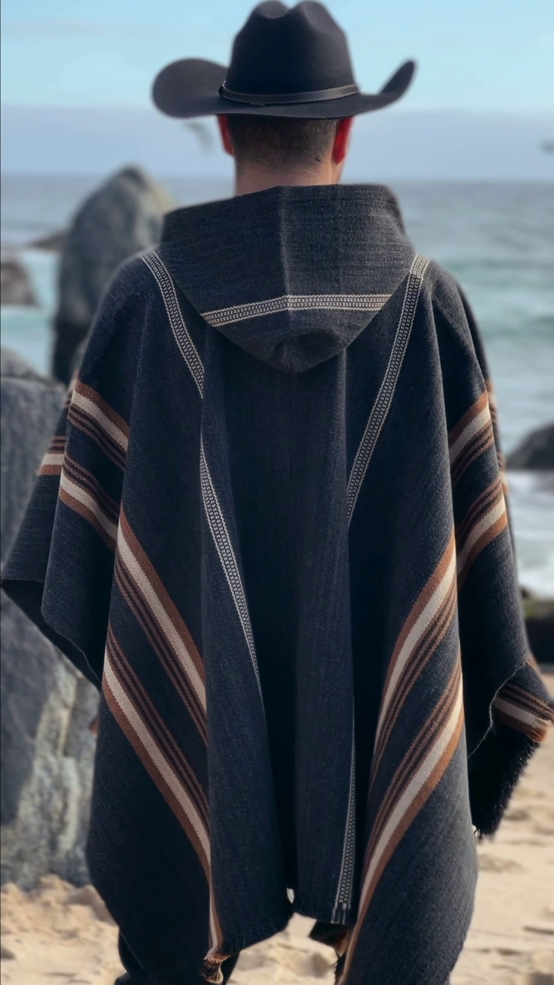 Poncho Arrayán Gris Marengo & Camel